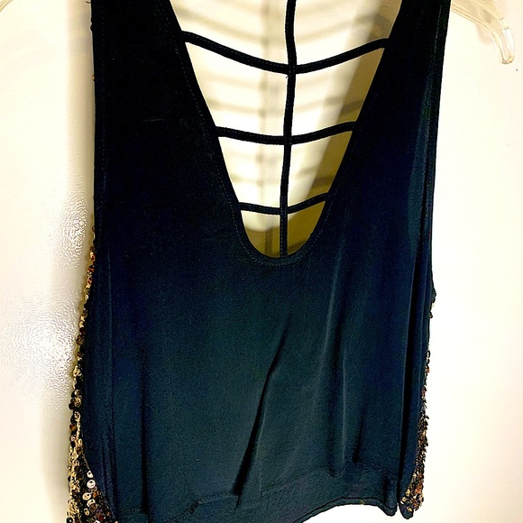 Nordstrom Gold Sequin party top ✨🖤🌙 - Picture 4 of 6